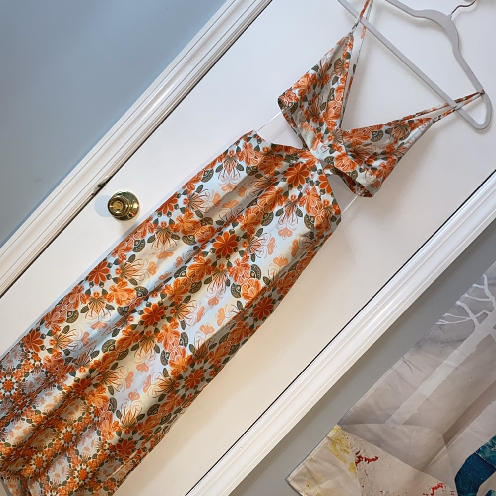 House of Harlow 1960 Orange Floral Midi Dress